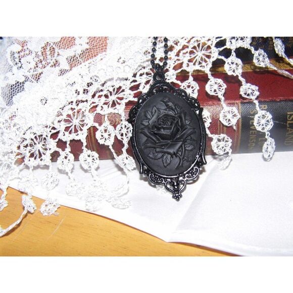 Anniversary gift birthday mom Black Morbid Rose Cameo Necklace Gothic Victorian - Picture 4 of 9